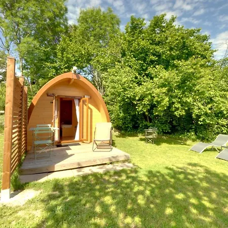 Camping-hotel De Plein Air Les 2 Bois Camping 2*