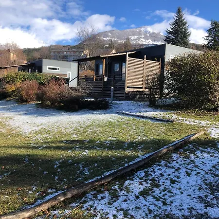 Camping-hotel De Plein Air Les 2 Bois 2* Baratier