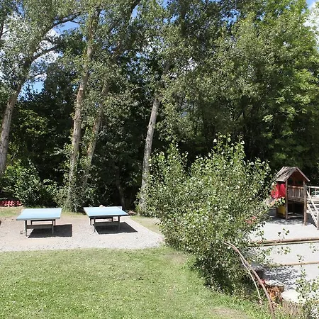 Camping-hotel De Plein Air Les 2 Bois 2* Baratier